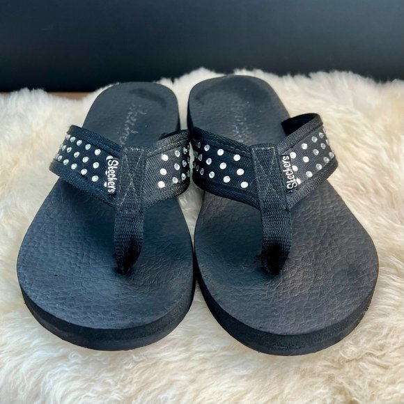 Skechers Black Bling Yoga Foam Rhinestone Flip Flops Size 8 - Picture 3 of 6